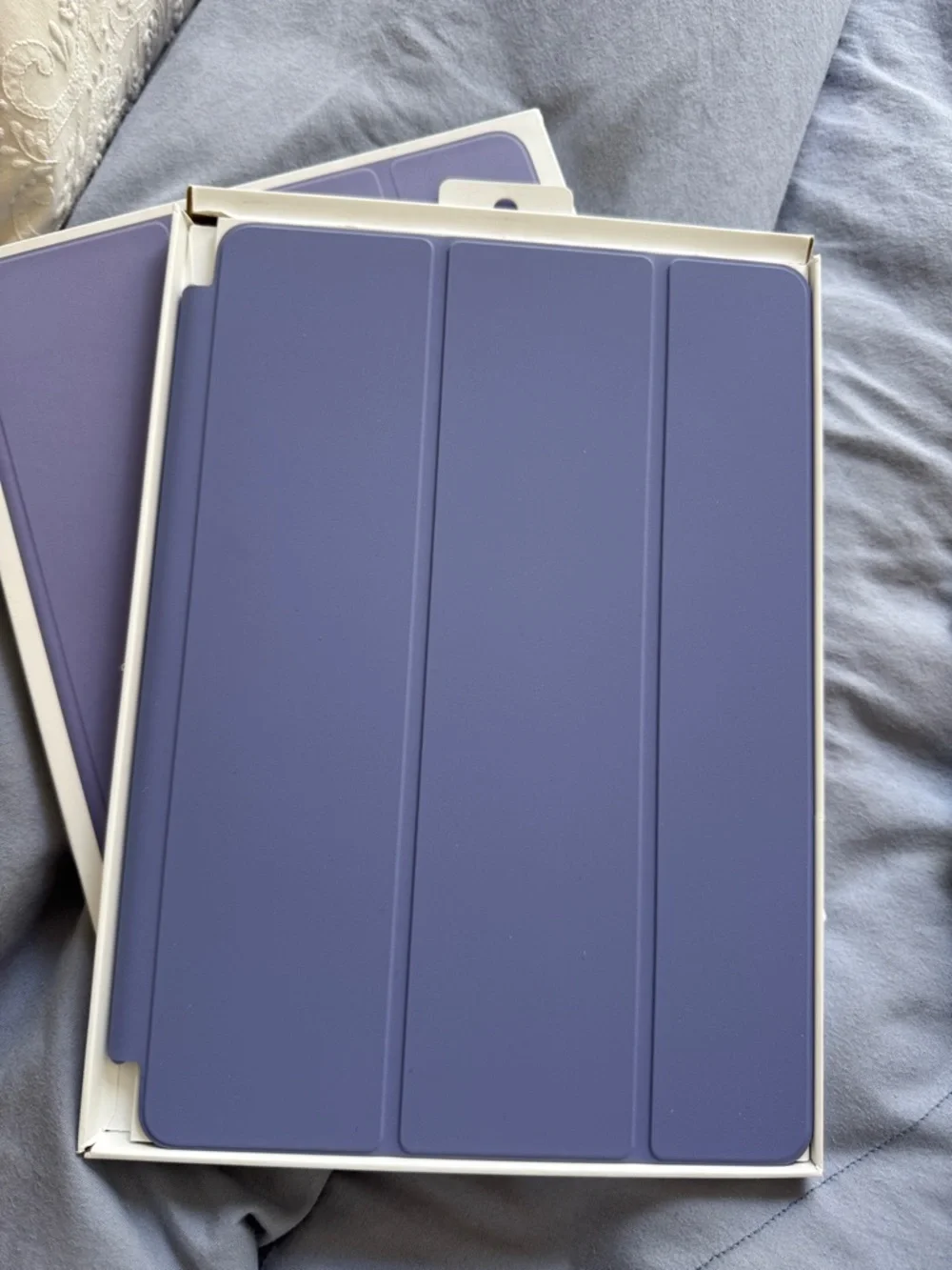 Apple iPad Smart Cover in Lavender Purple